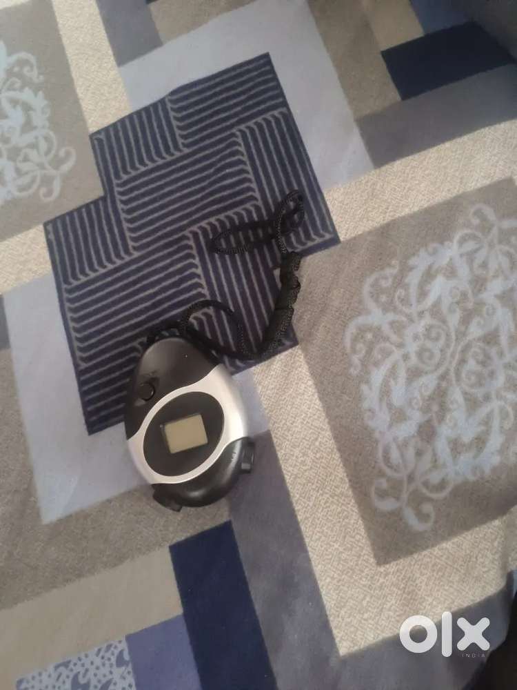 CUTDOT  Professional Digital Stopwatch