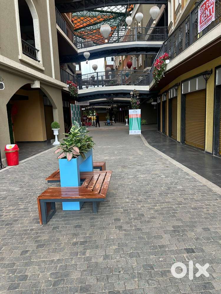 Commercial shop at Streets of Europe