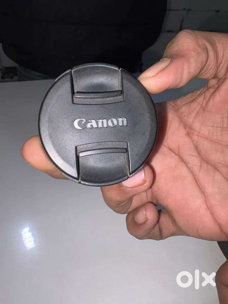 Canon m50 Mirrorless / Tuch & Fold Display / With Original Battery