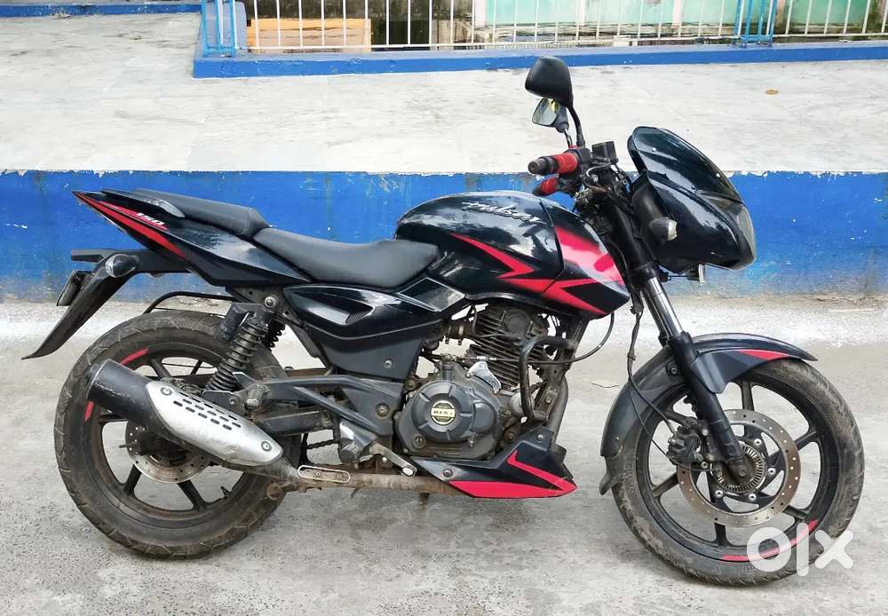 Bajaj Pulsar 150 Dual ABS
