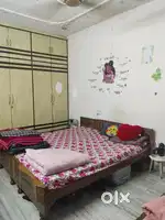 Independent flat for single girl