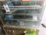 Cake display freeze cooling