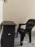 Elite mini computer table