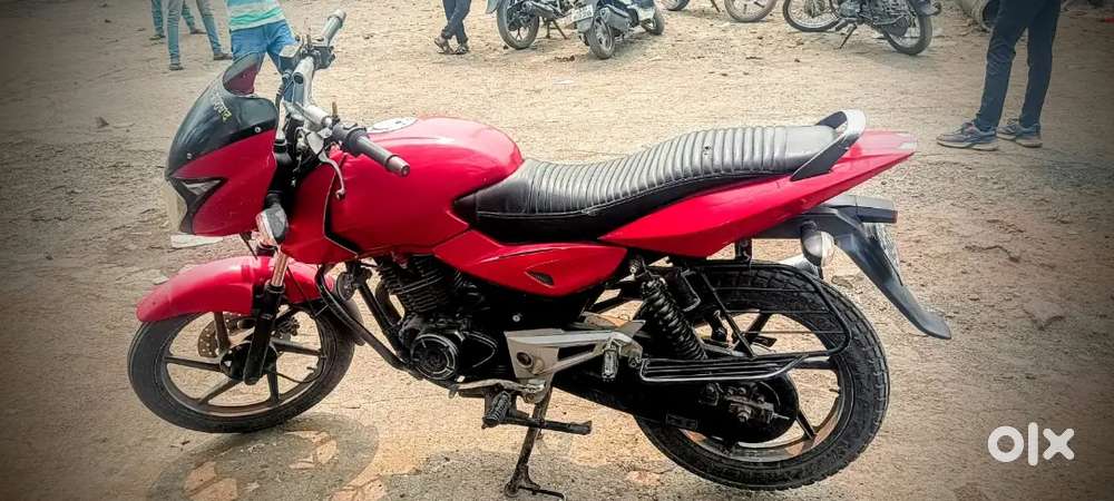Mere pass 3 bike hai is liye ek bike sell kar raha nu