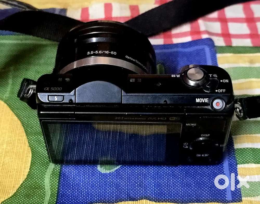 Sony a5000 camera with 2 lens