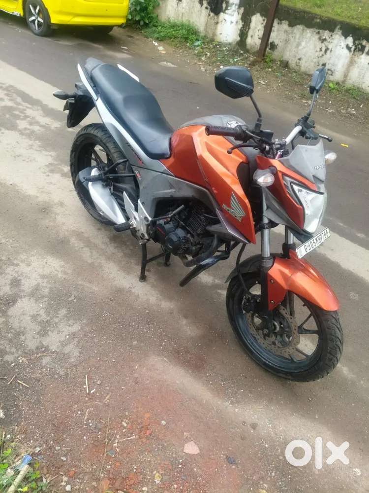 Honda CB hornet 160r
