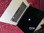 Selling my apple  MacBook pro laptop