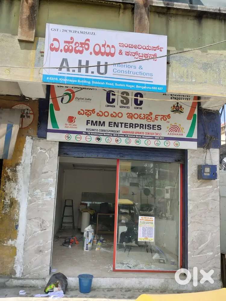 400 sq ft premium shop with false ceiling & storage for rent