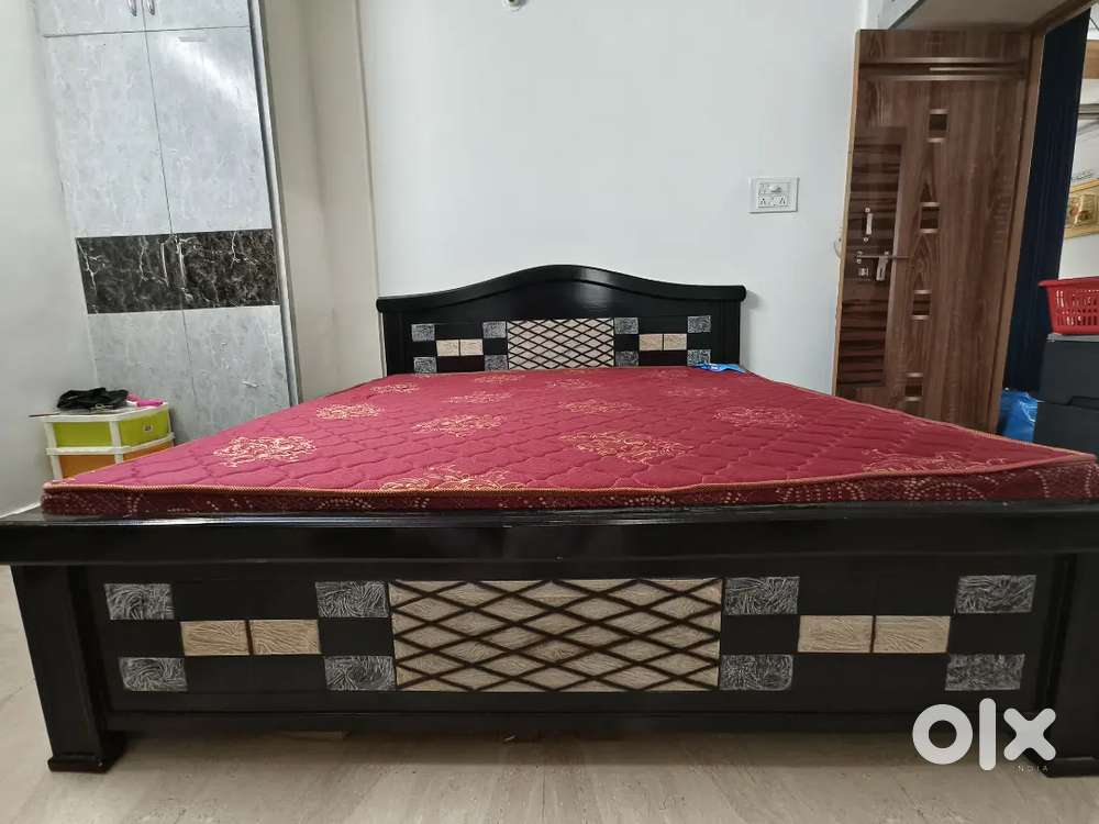 Bed and wardrobes storage and Mattress