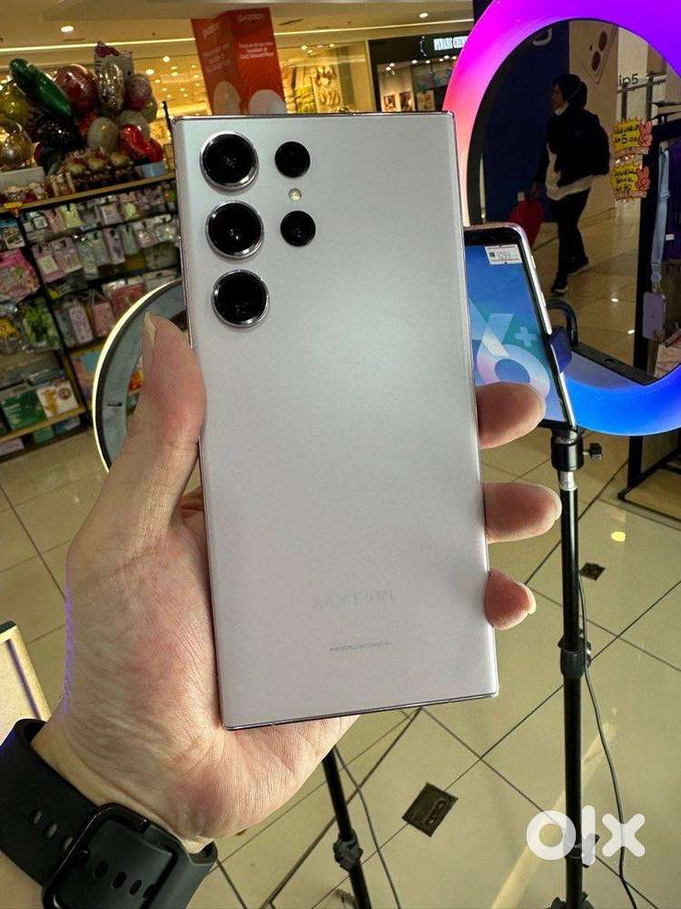 Selling My S23 Ultra With Mint Condition, Less Used, 12/512GB Variant.