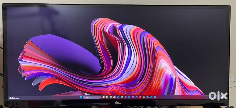 2560x1080 LG Ultrawide Monitor