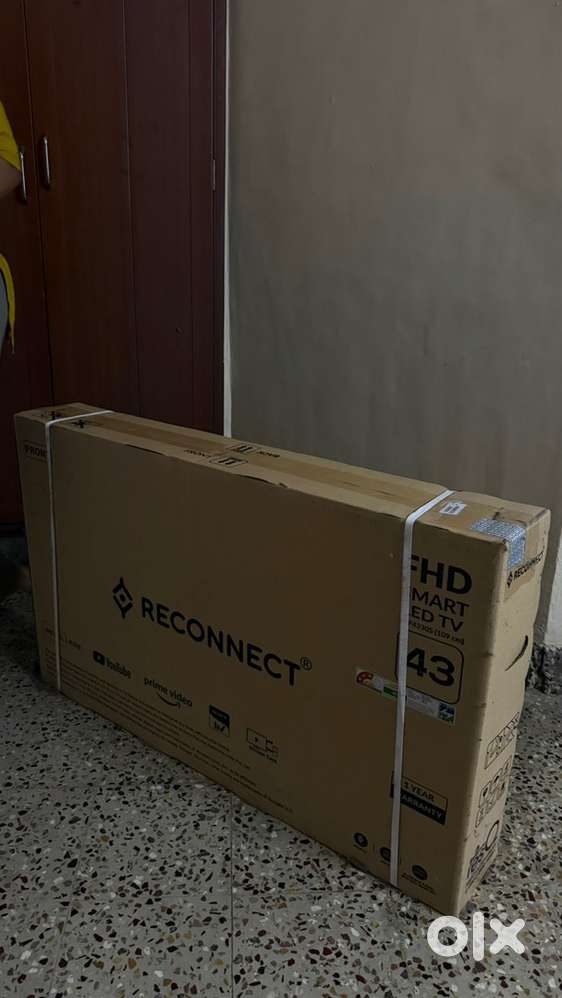 Brand New Sealed 43” Reconnect Full HD Smart TV with Bill (Nvr Opened)