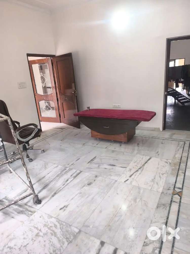 Saluja property