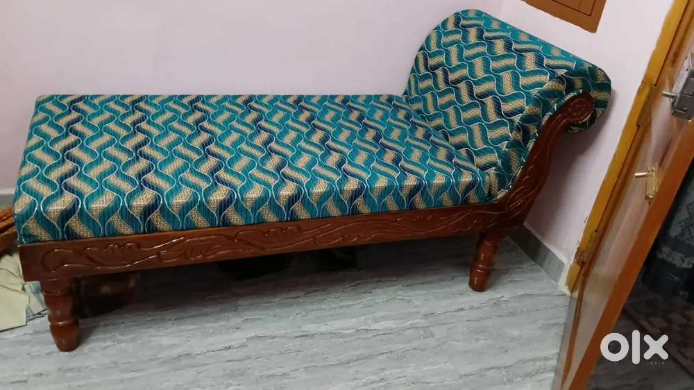 Wood diwan sofa