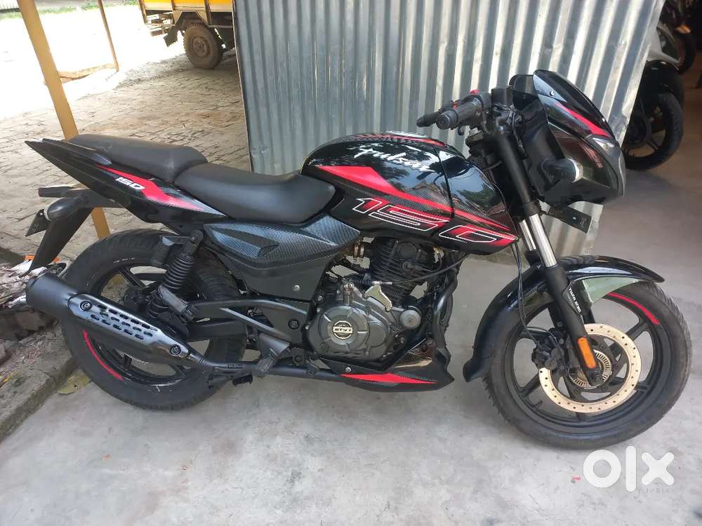 Bajaj Pulsar 150 Twin disc ABS Fi BS6 model bike sell