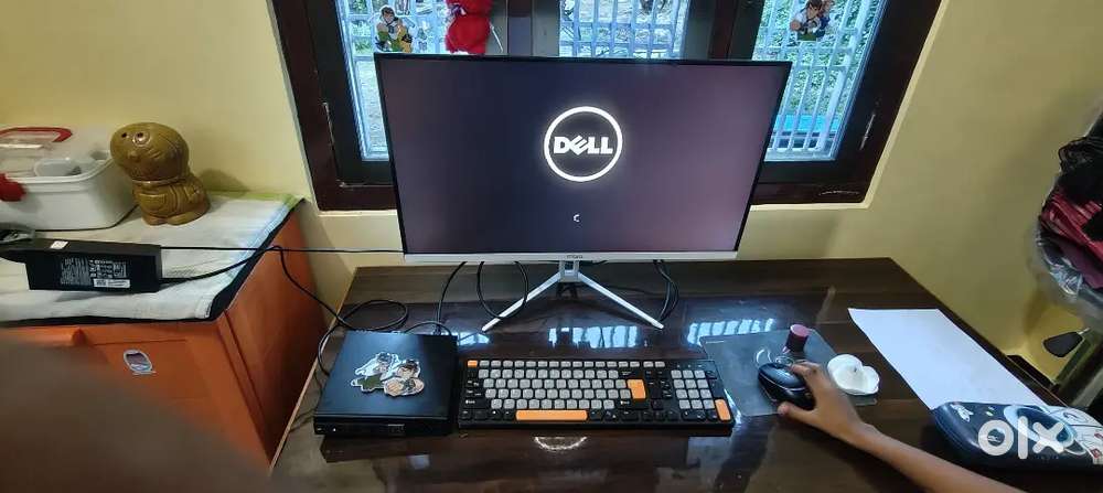 Dell cpu aur marq monitor .
