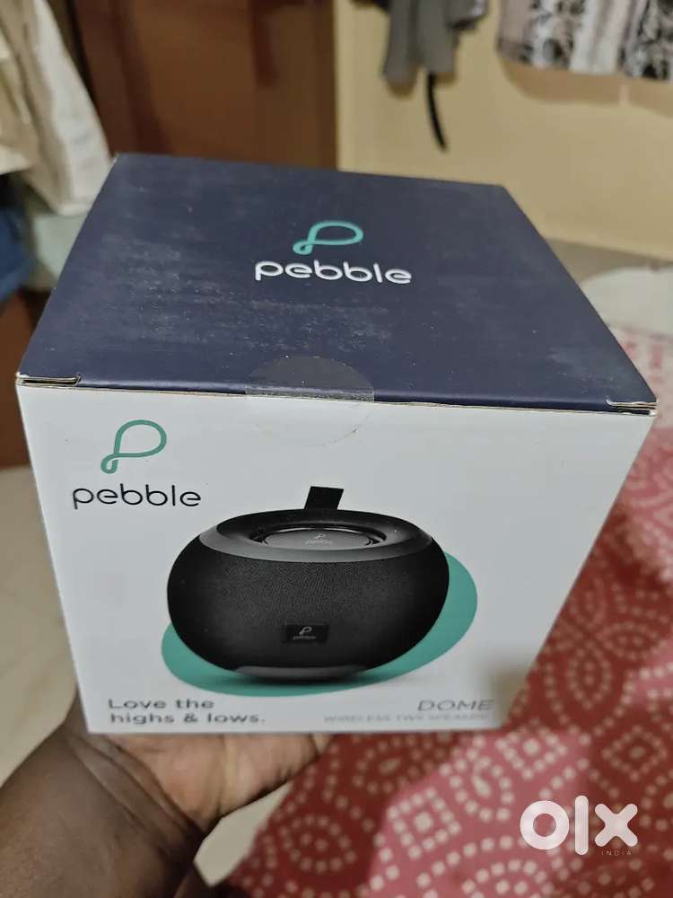 Pebbles bluetooth speaker
