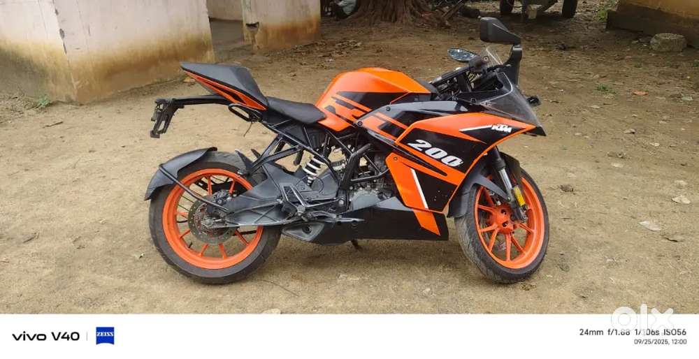 Good condition. New battery.new tyres. 45+ mailege