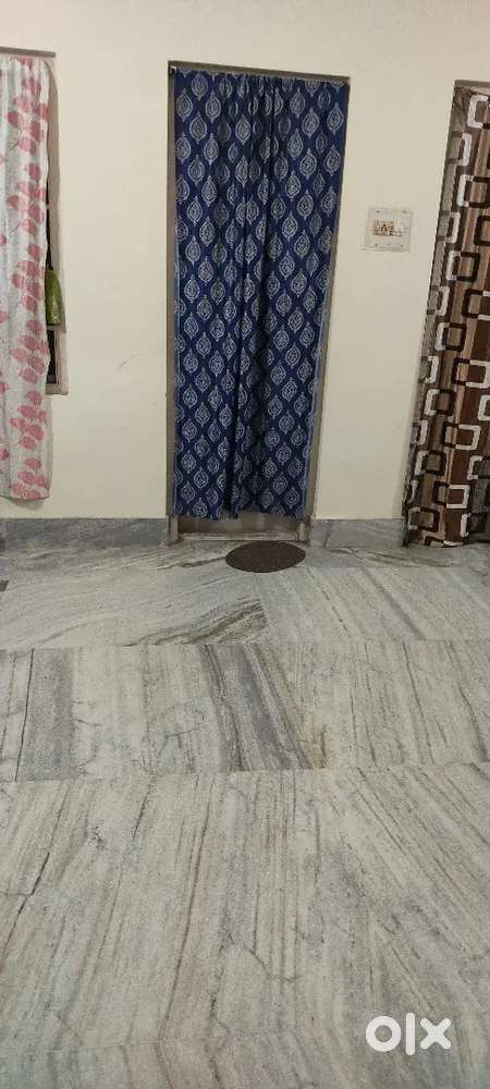 Need room mate single only girls , Competative prepare student