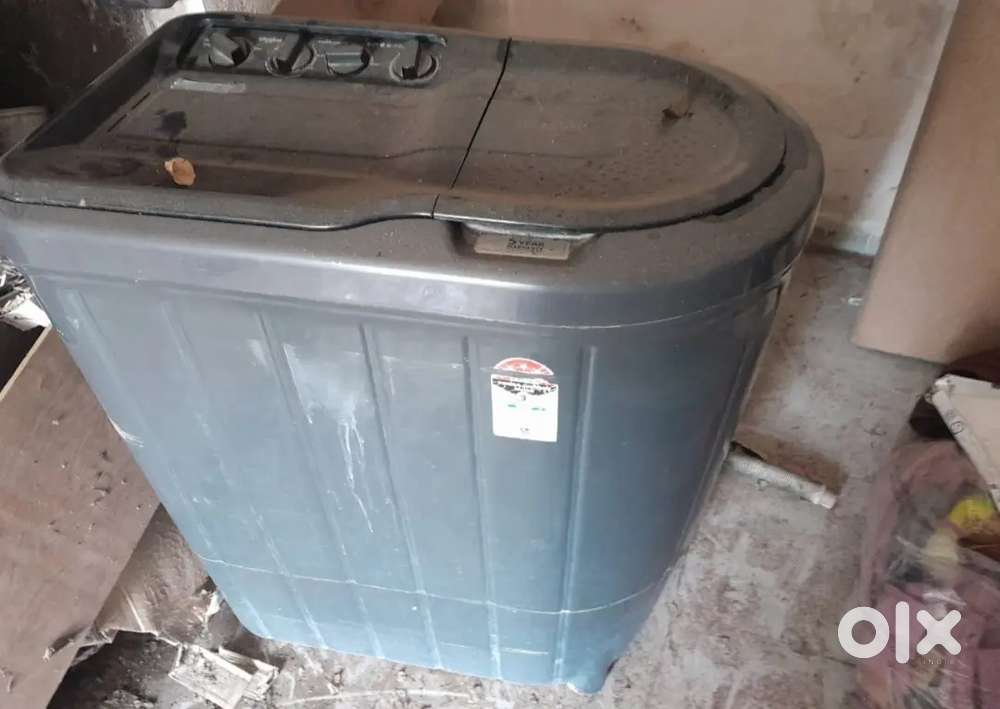 Whirlpool semi automatic washing machine 7 kg for sale