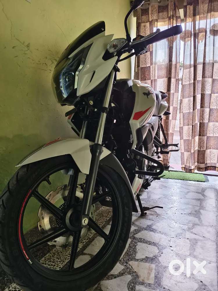 Gadi mein Koi Kami nahin gadi ekadam theek hai