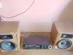 Transistor amplifier with speakers