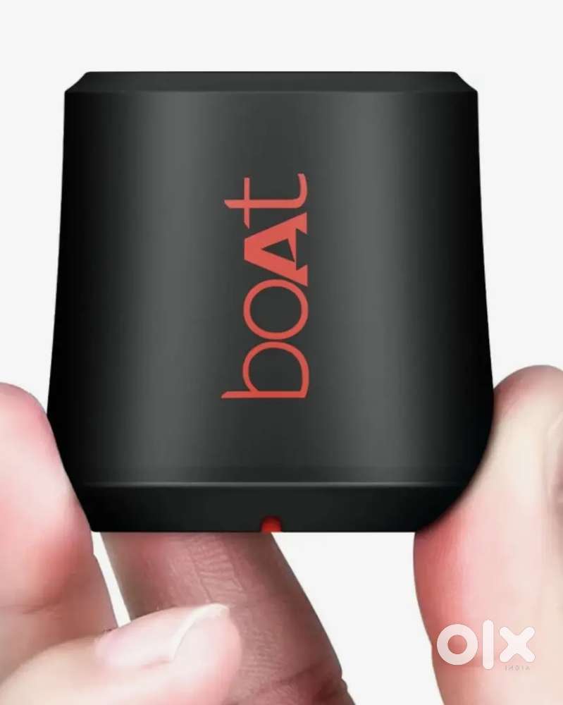 Boat stone uno 3w Mini speaker with warranty card only 2 months used