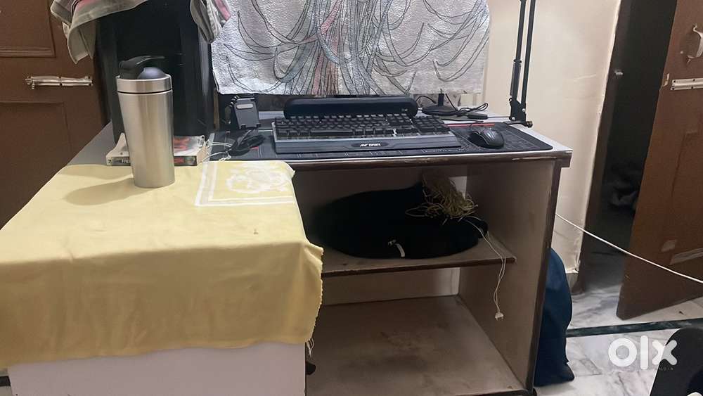 Gaming computer setup