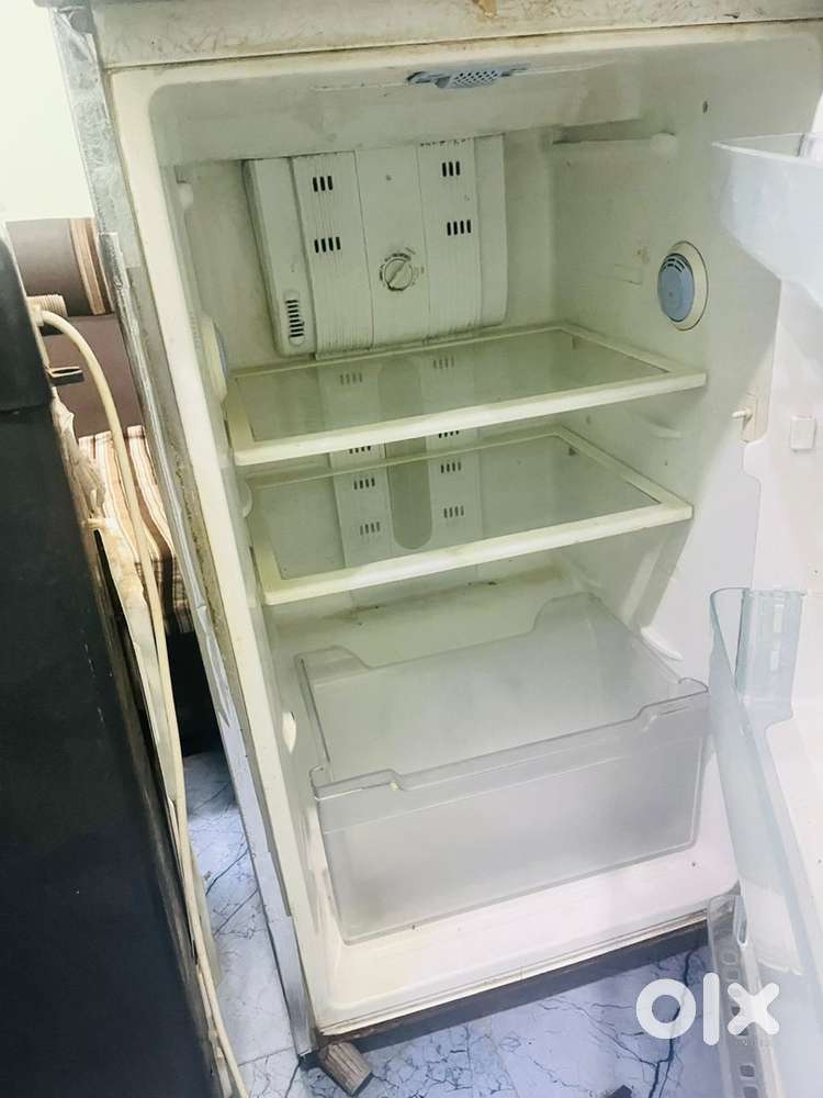 Fridge for sell in kamshet