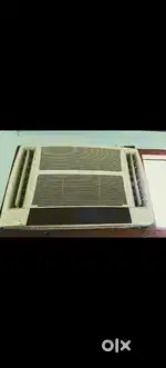 Hitachi Double motor Window AC