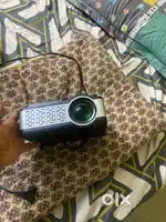 6 months old e gate projector for sale.