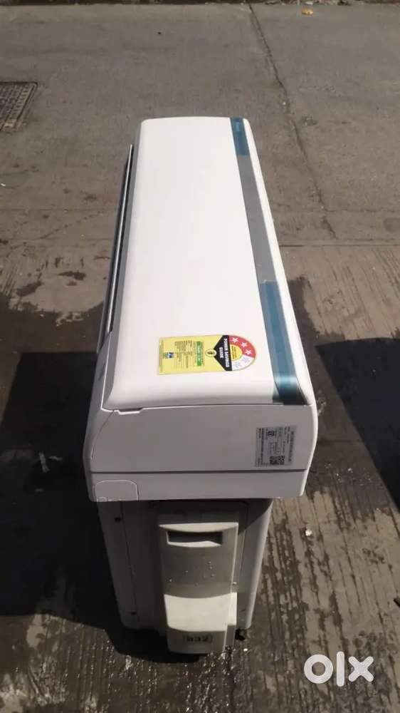 1.0 Daikin split AC bus condition full original part new brand AC