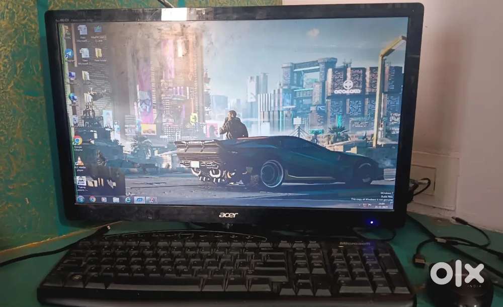 Pc, computer set up complete , 4GB RAM, monitor, keyboard