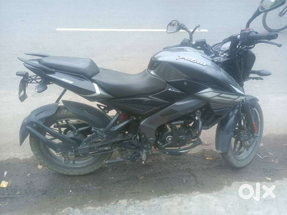 Argent hai es liye sell kr rha hu