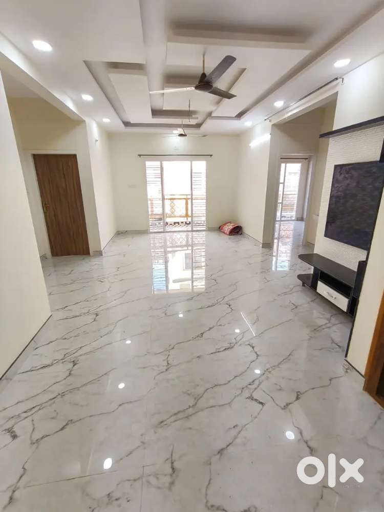 Newly constructed apartment in kanaka nagar 3 bhk for rent only