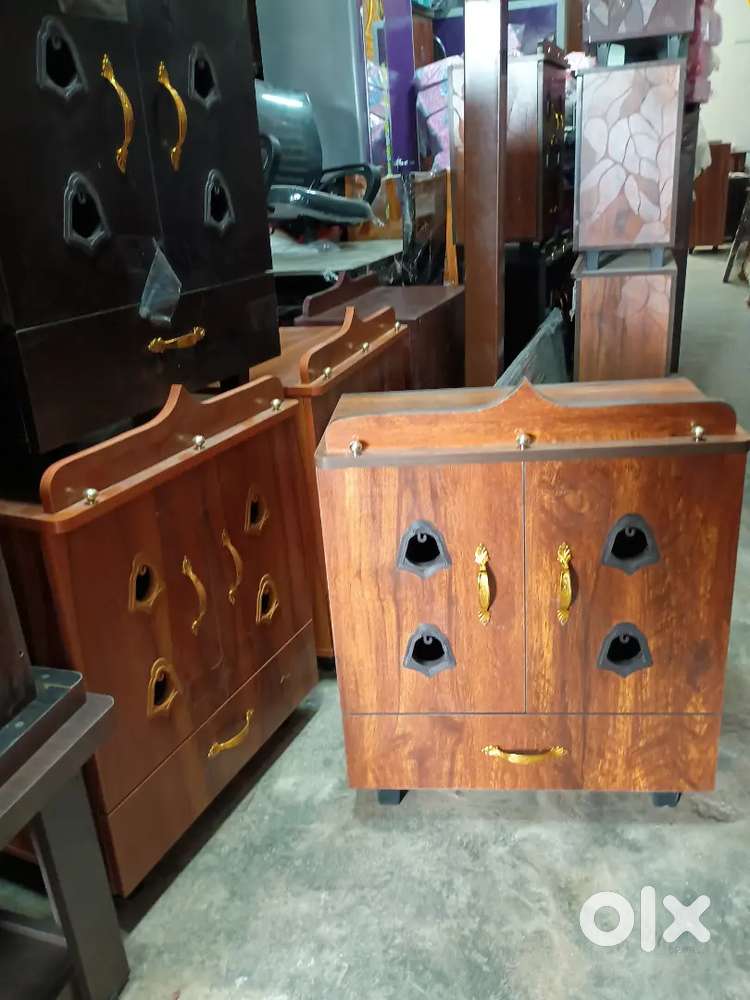 Brand new pooja mandir just for 2999 free delivery, 2*2ft. Pooja stand