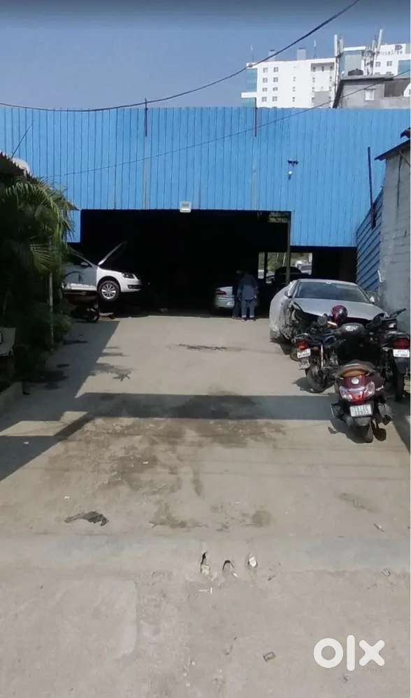 700 square yards for lease