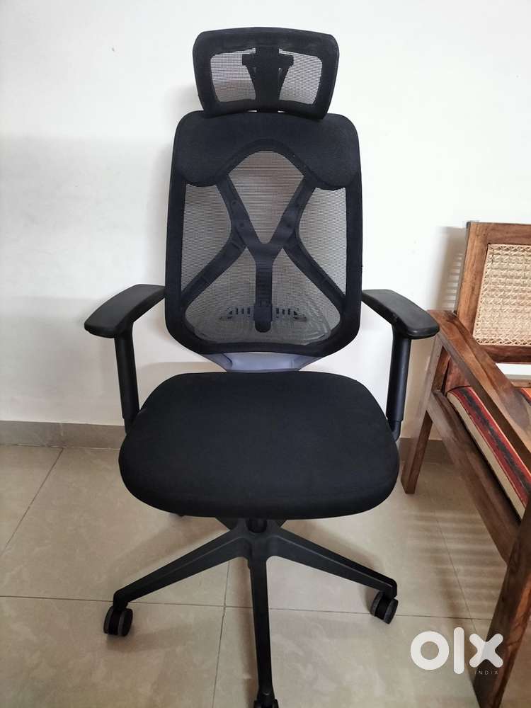 LG 43ltr fridge + office chair + air cooler combo offer