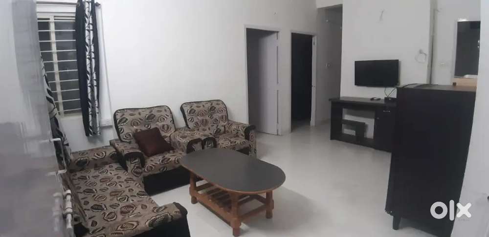 2 Bhk flat fully furnished in trilanga colony