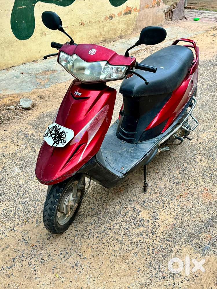 Well maintained scooty