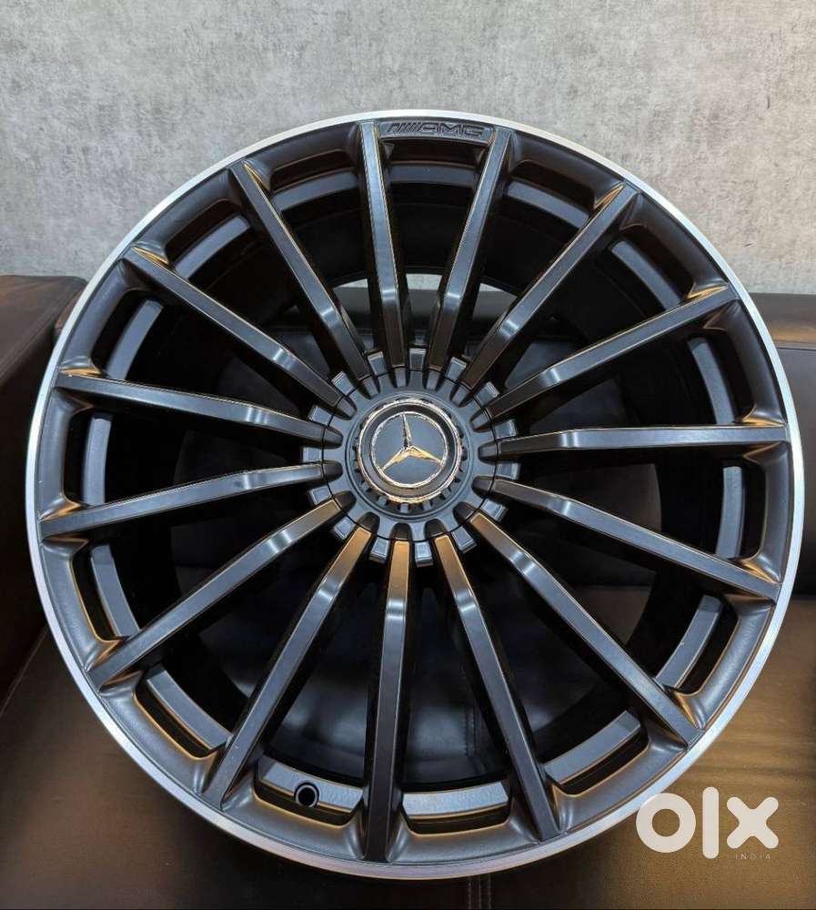 MERCEDES ALLOY WHEELS 22 INCH SET OF 4 (GOOD CONDITION)
