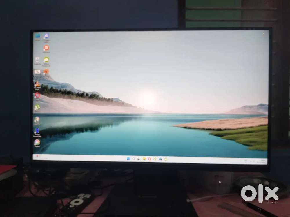Dell optiplex i5 desktop pc and Msi 24 inch Monitor