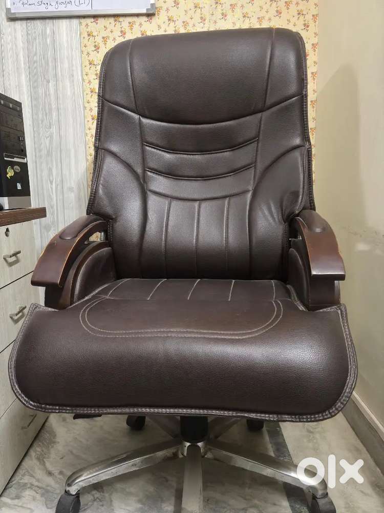 Boss chair for office