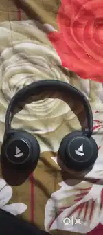 Sale Boat rockerz 450 Bluetooth headphones in proper working condition
