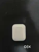 Apple airpods charging case