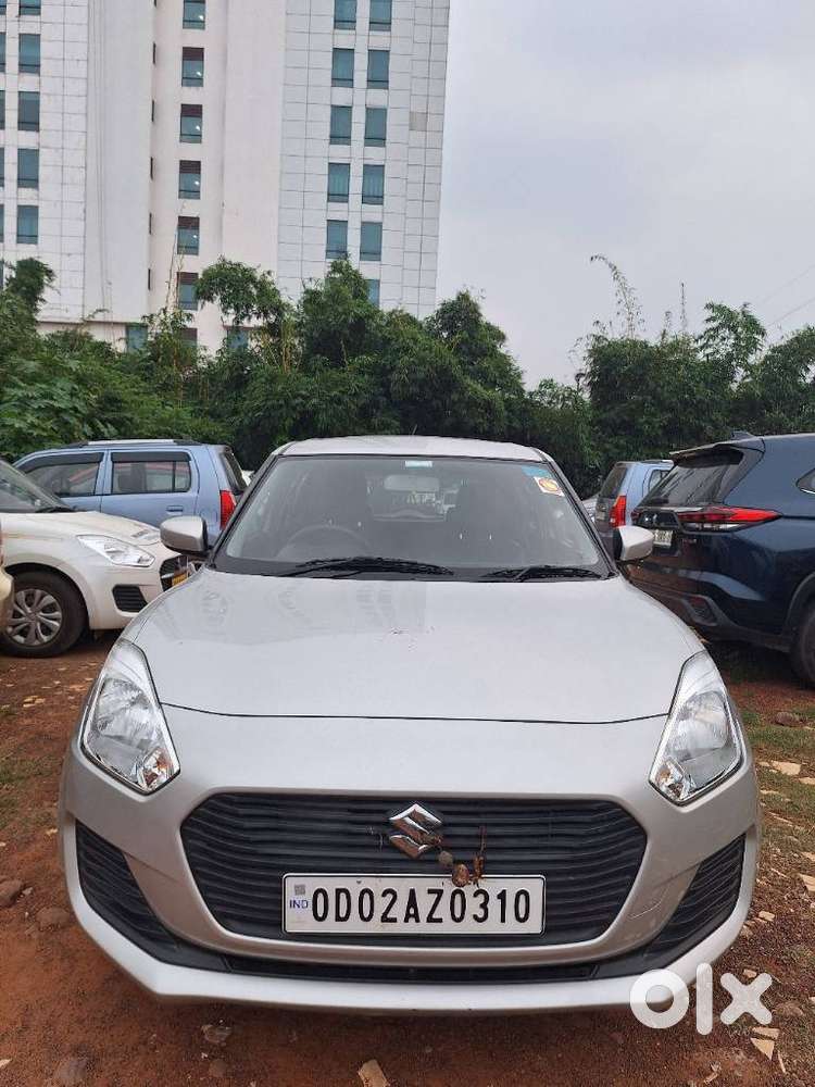 Maruti Suzuki Swift VXi + Manual, 2019, Petrol