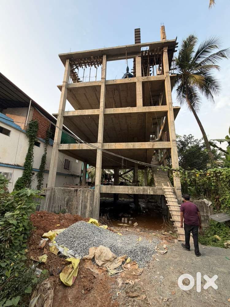 Building for Sale at Chungam, Thamarasseri