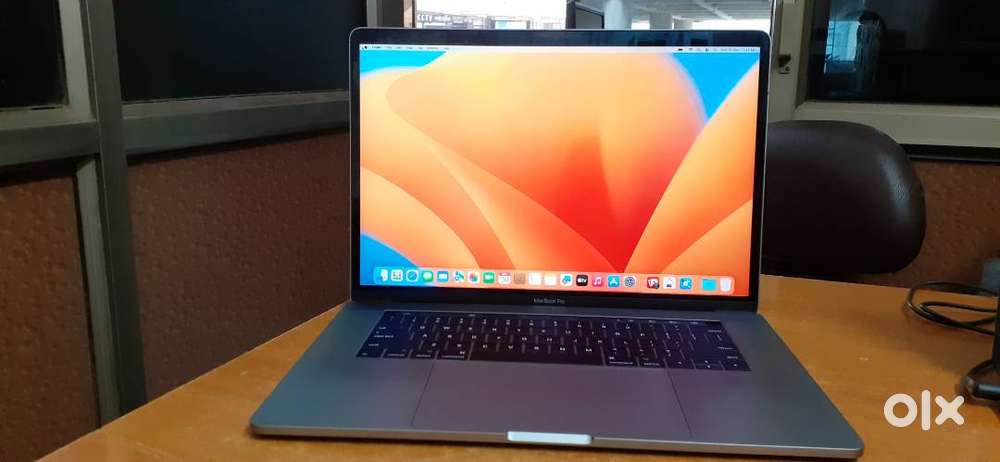 MacBook Pro\\ Core i7 \\ 1 TB SSD For Sell