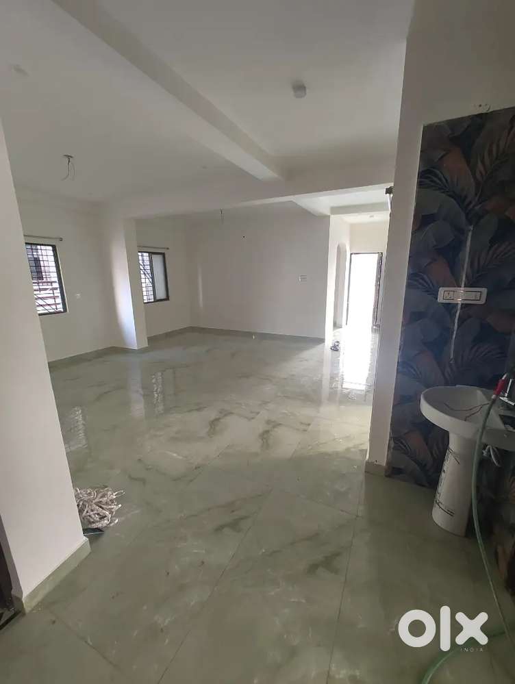 3 BHK Flat with Balcony for Rent – Spacious, Secure, Convenient