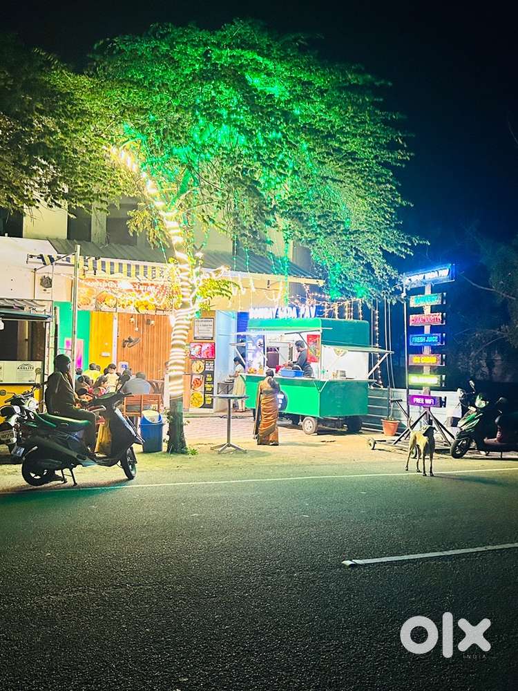 Juice maker and aisstent